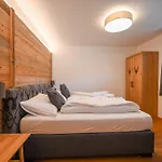 Apartament Domizil Thirteen With Sauna And Glacier View By In One *