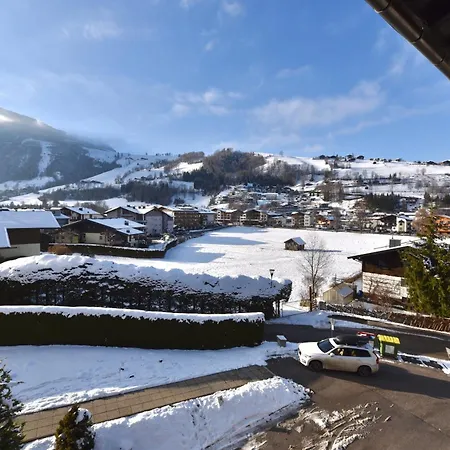 Lägenhet Domizil Thirteen With Sauna And Glacier View By In One Kaprun