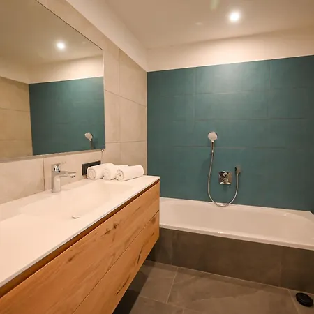 Apartment Domizil Thirteen With Sauna And Glacier View By In One Kaprun
