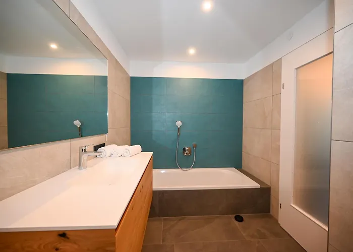 Domizil Thirteen With Sauna And Glacier View By In One Lägenhet Kaprun